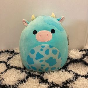 Tuluck the cow Squishmallow - ULTRA RARE 💙